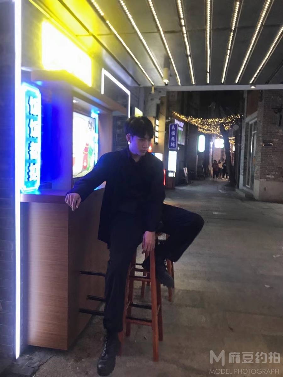 清新模特