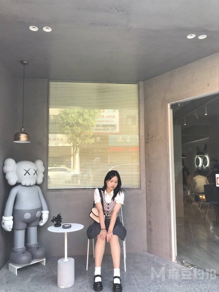 校园模特