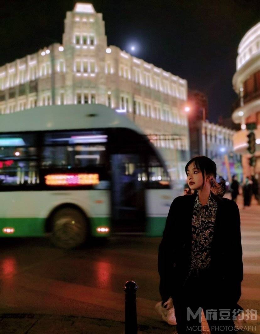 夜景模特