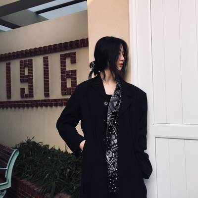 黑白模特