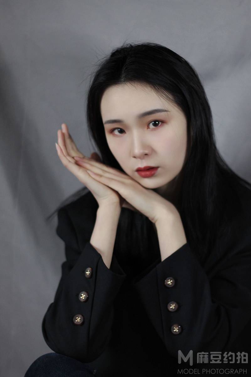 胶片模特