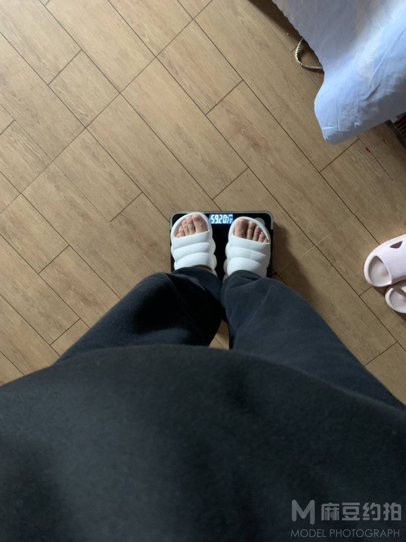 黑白模特