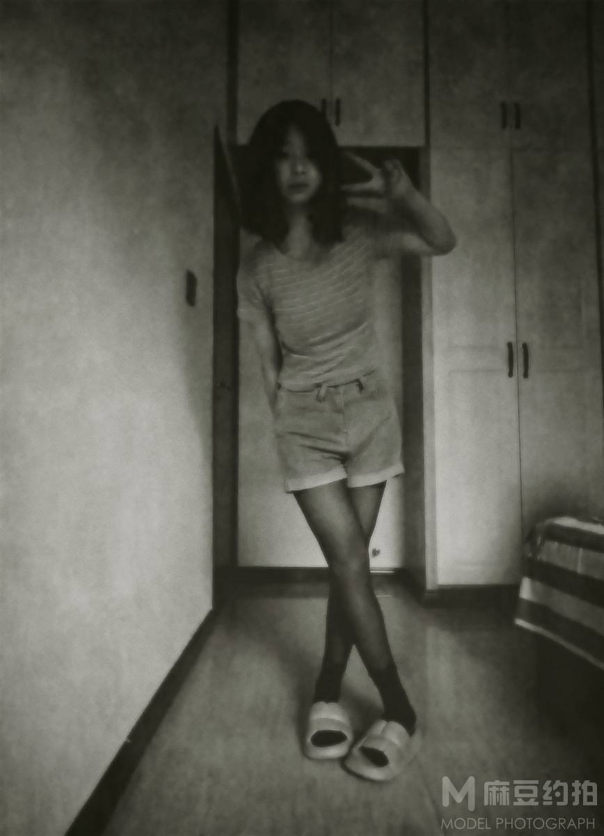 黑白模特