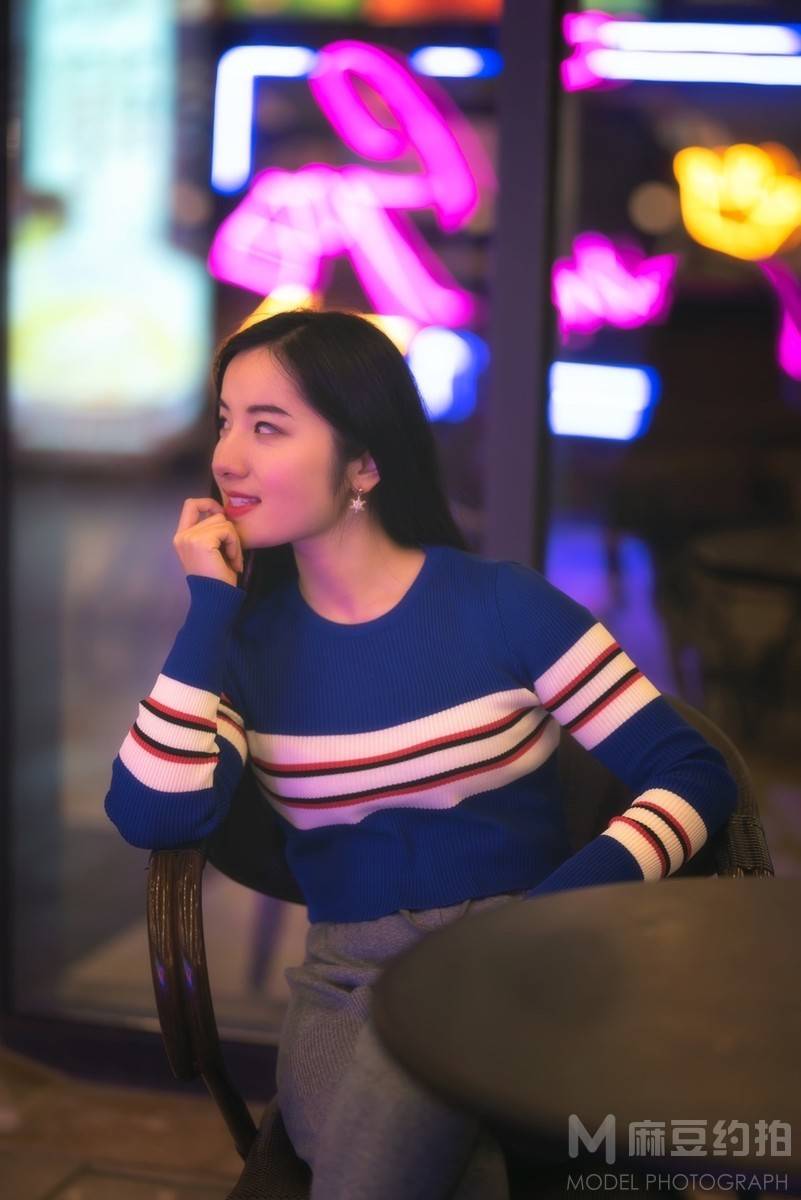 夜景模特