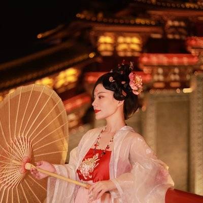 汉服模特