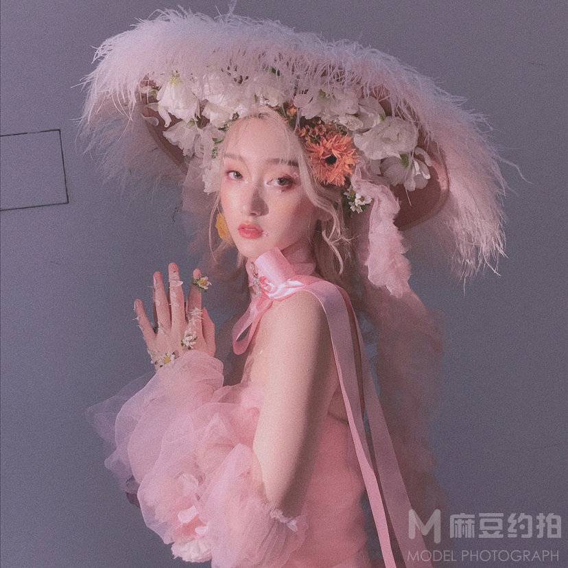 妆容模特