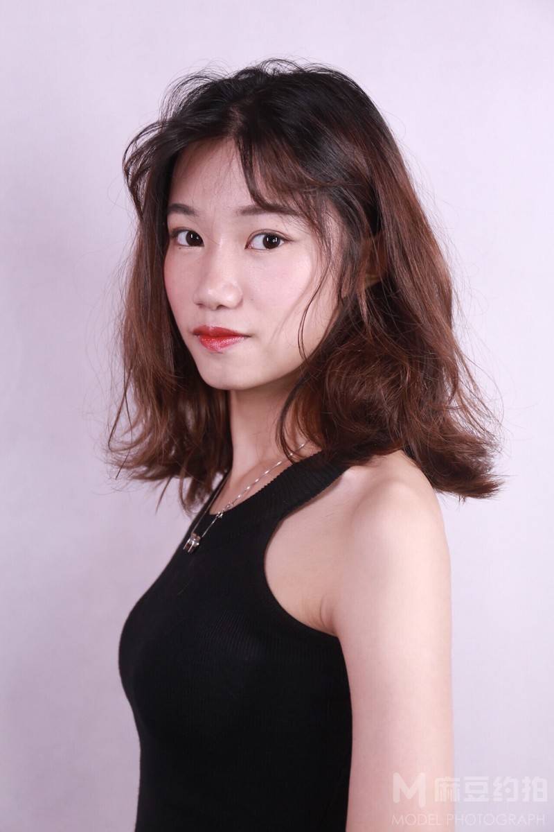 纪实模特