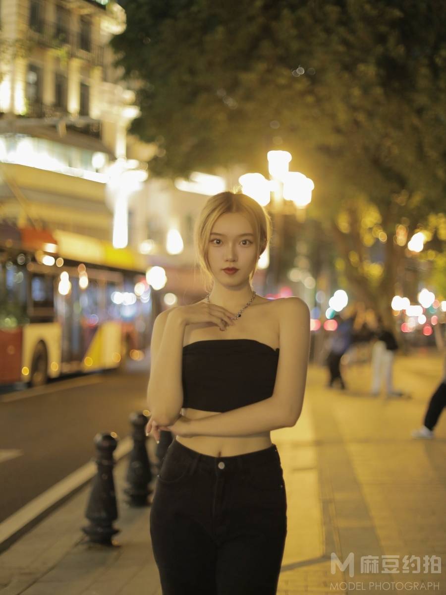 夜景模特