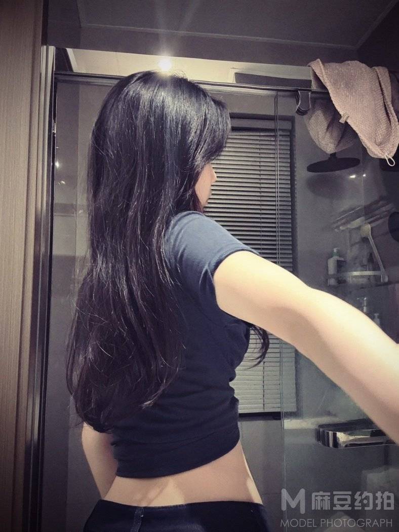 宝丽来模特