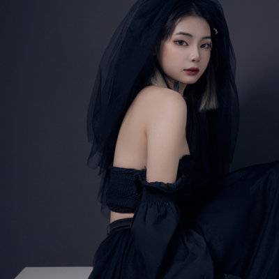 黑白模特