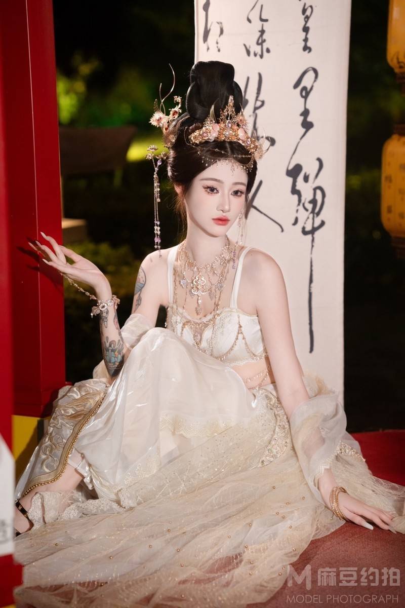 妆容模特