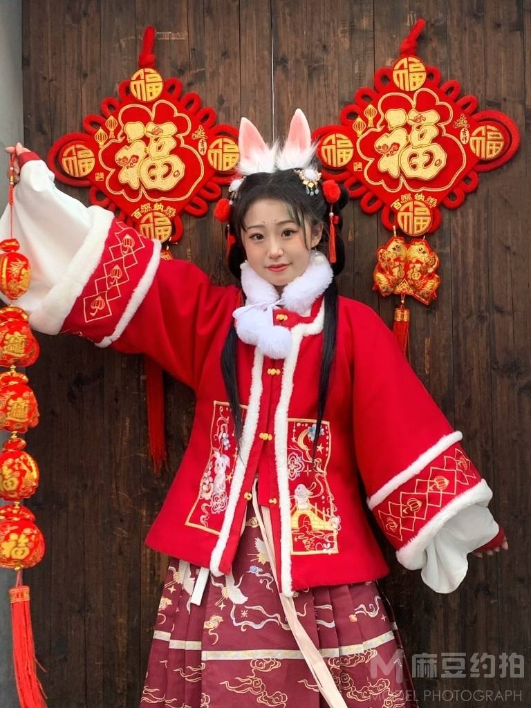 汉服模特