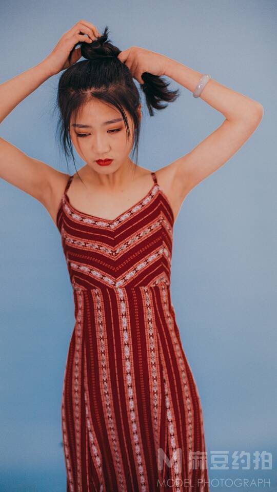 情绪模特