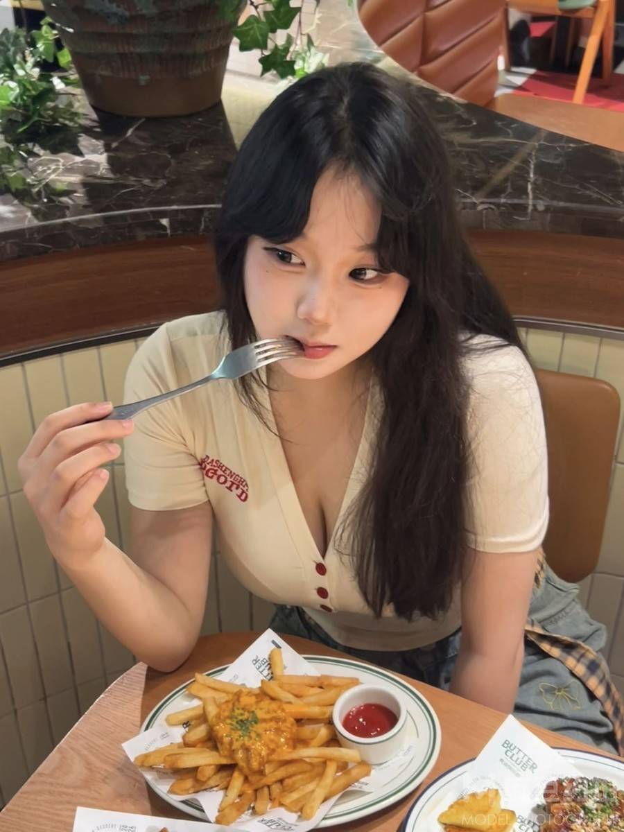 少女模特
