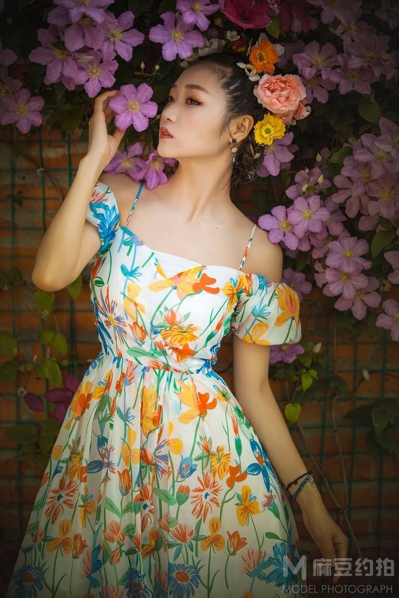 黑白模特