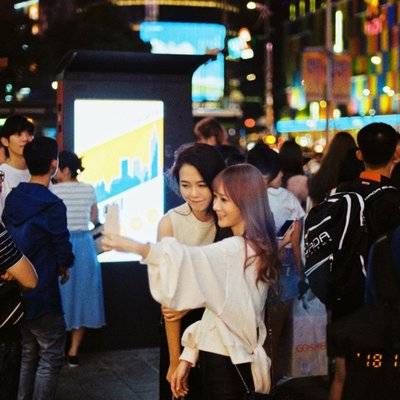 夜景模特