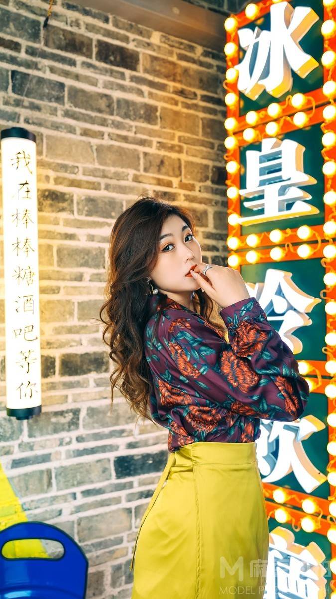 民国模特