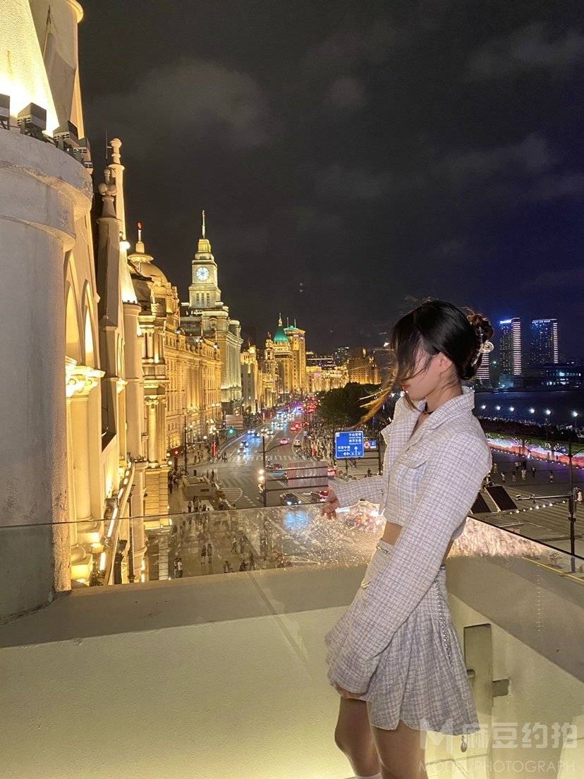 夜景模特