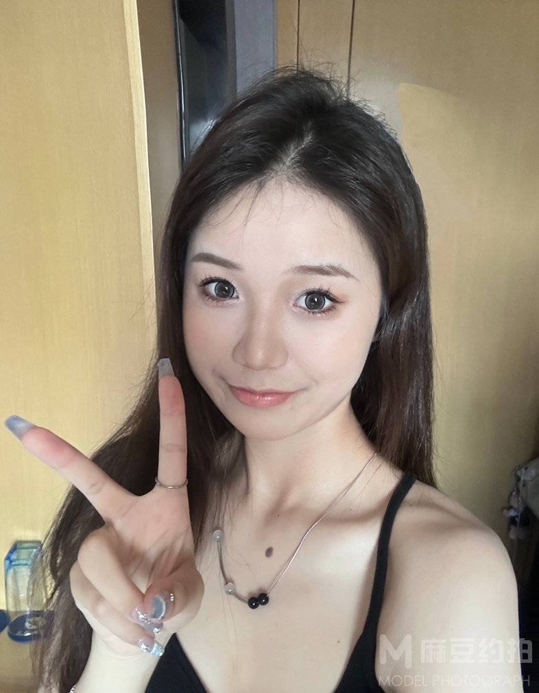 纪实模特