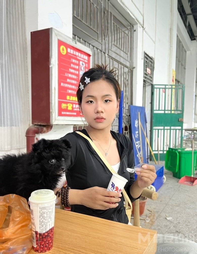 清新模特