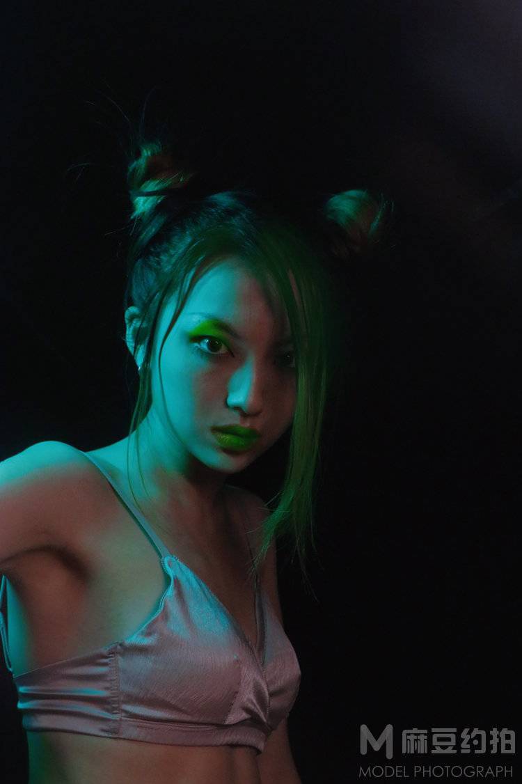 暗黑模特