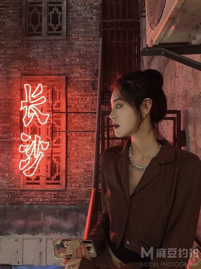 黑白模特