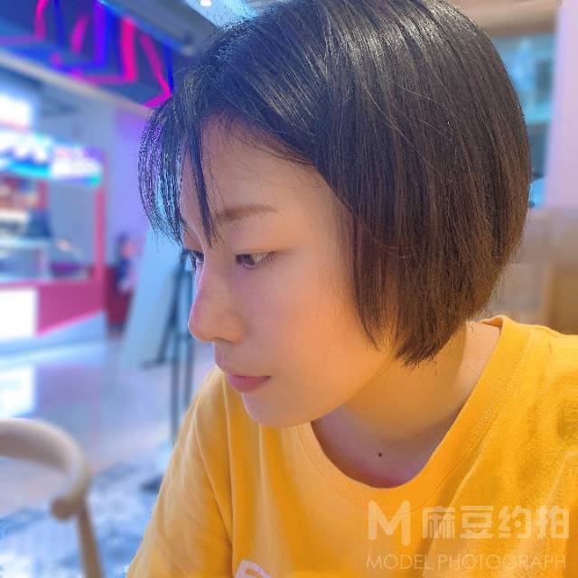 纪实模特