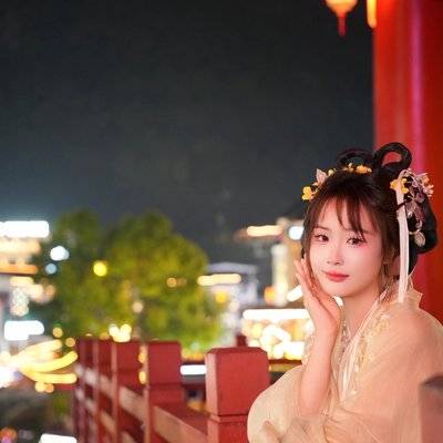 汉服模特