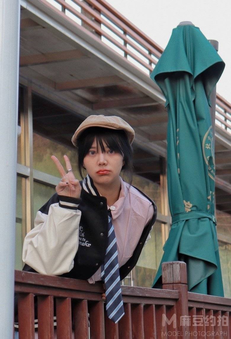 校园模特