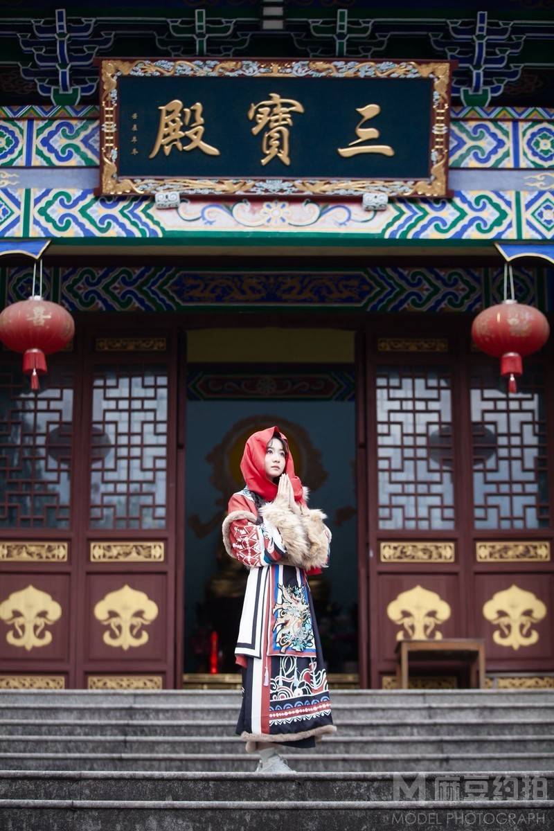 汉服模特