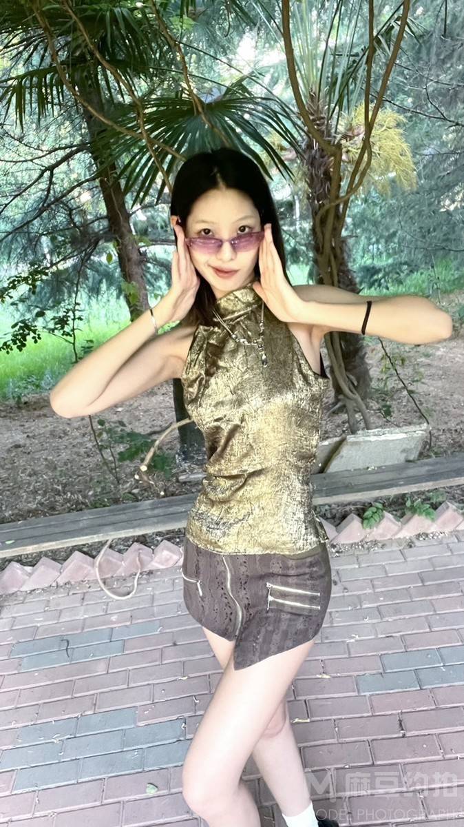 胶片模特