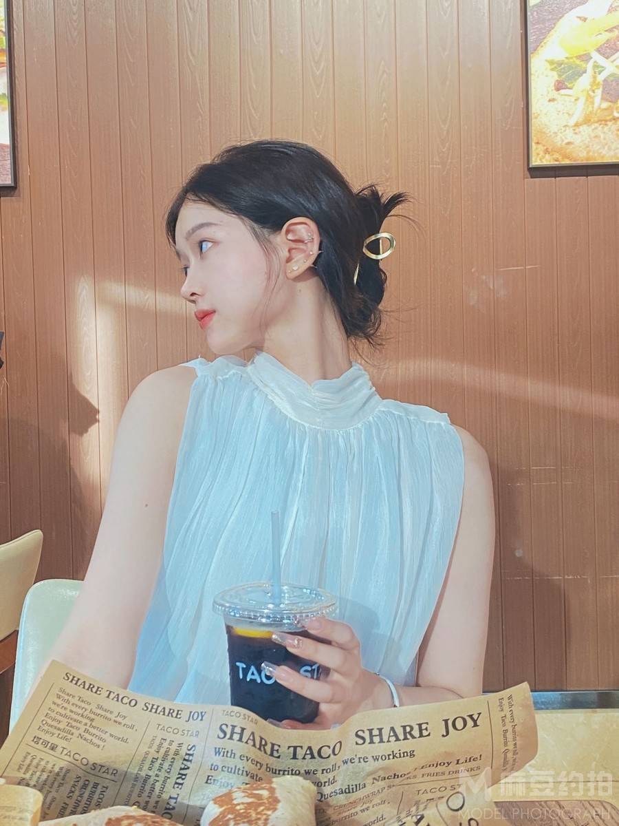 妆容模特
