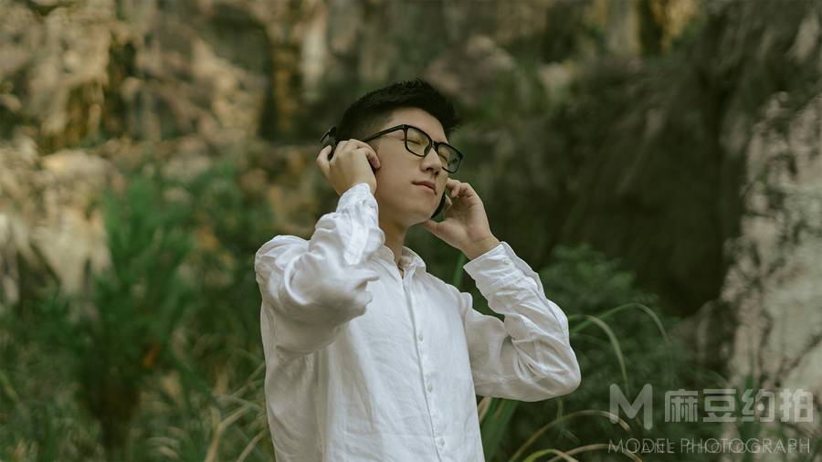 情绪模特