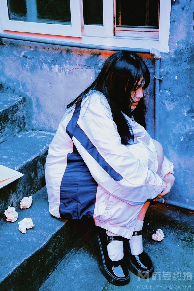情绪模特