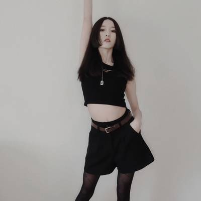 黑白模特