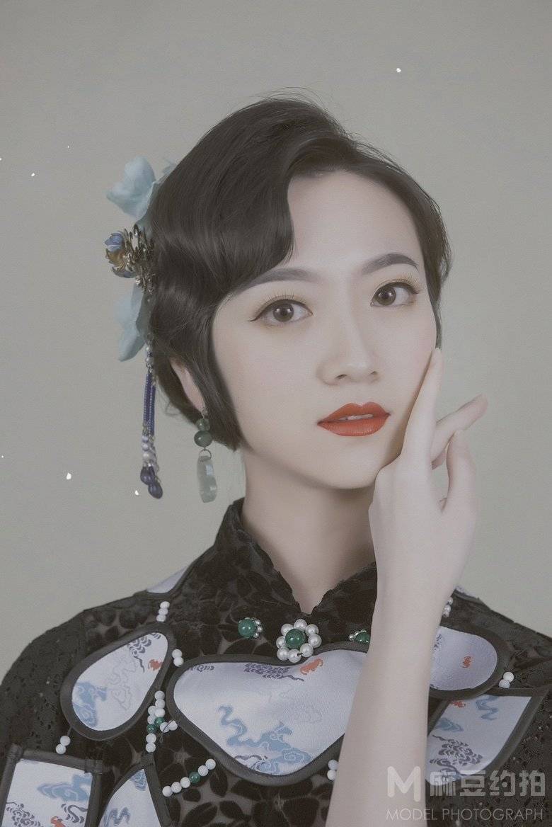旗袍模特