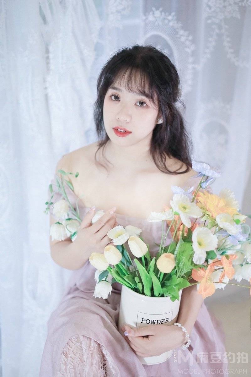 清新模特