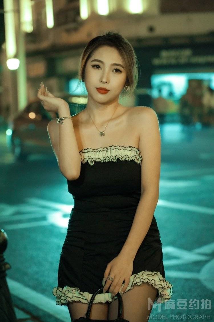 夜景模特