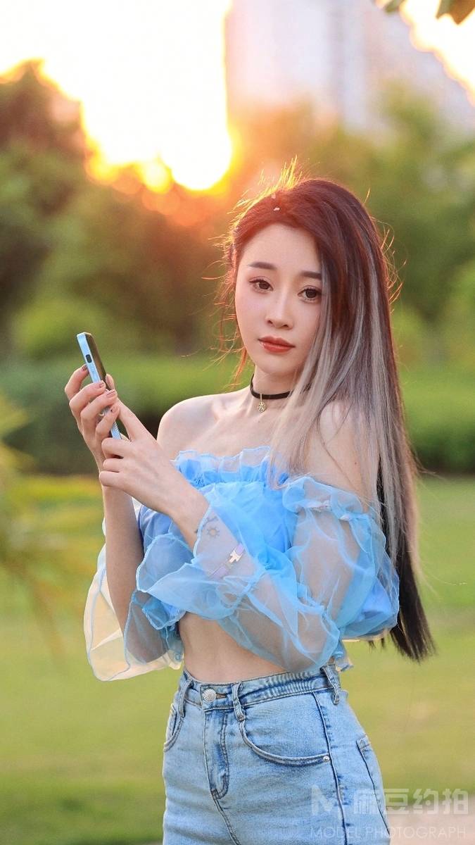 清新模特