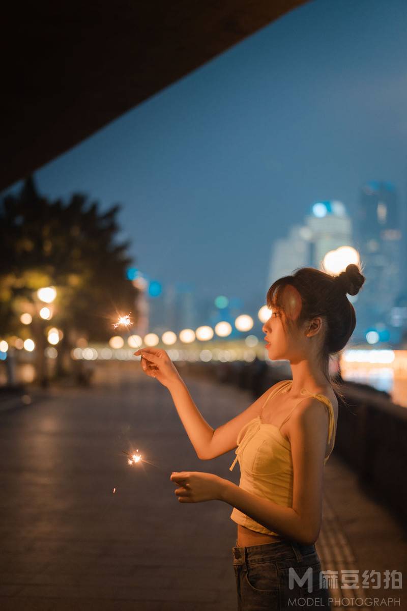 夜景模特