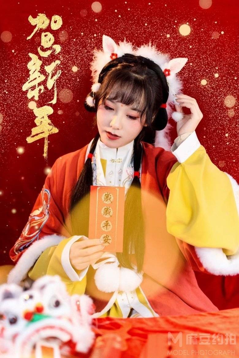 汉服模特