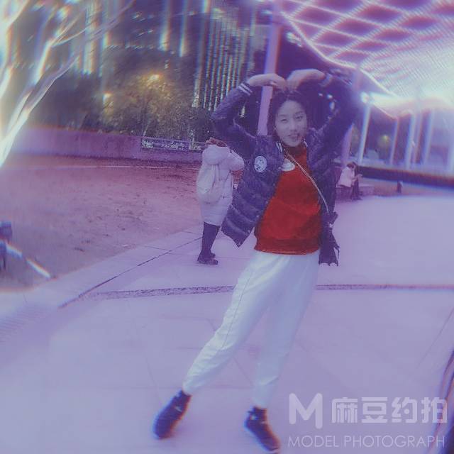 妆容模特