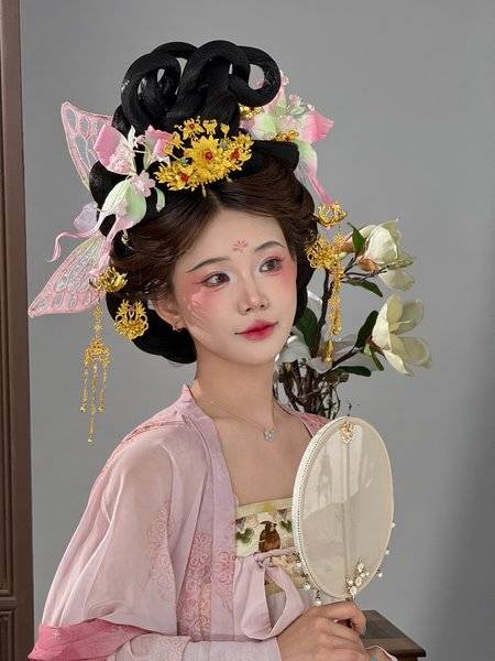 妆容模特
