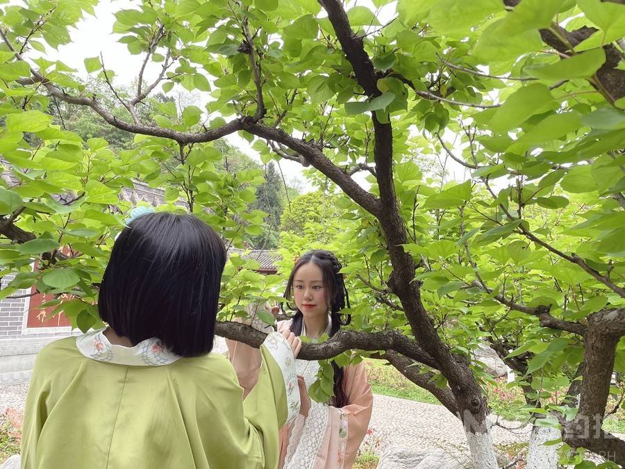 汉服模特