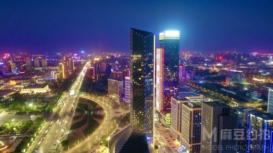 夜景模特