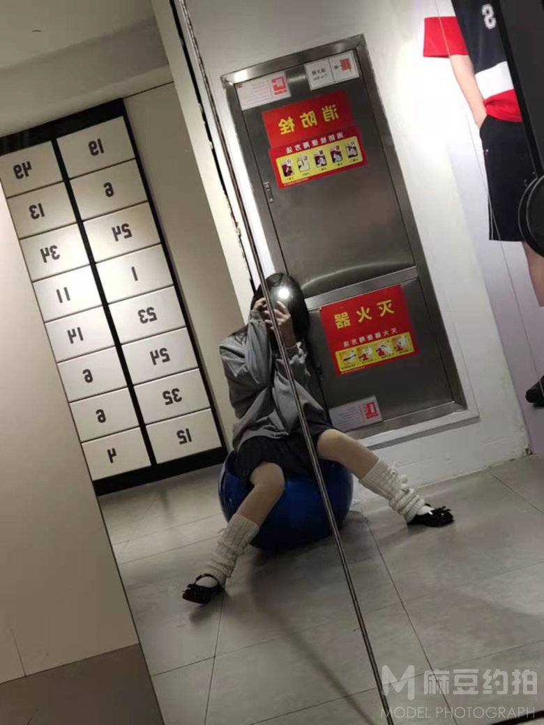 校园模特