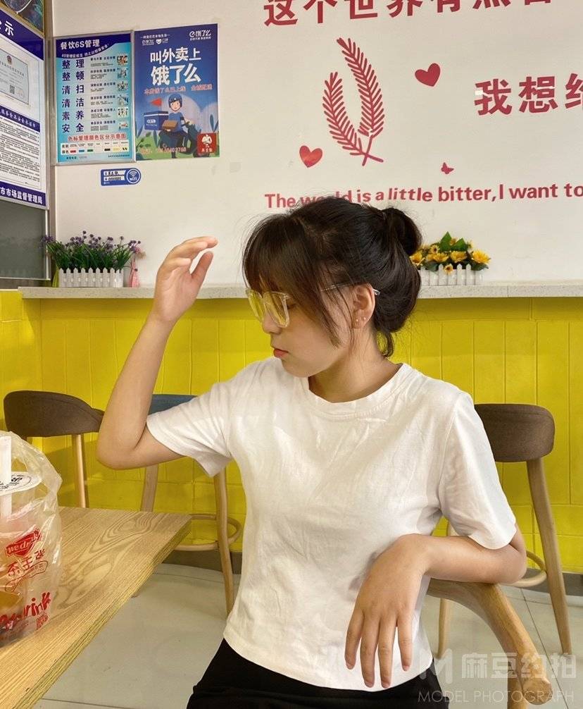 少女模特