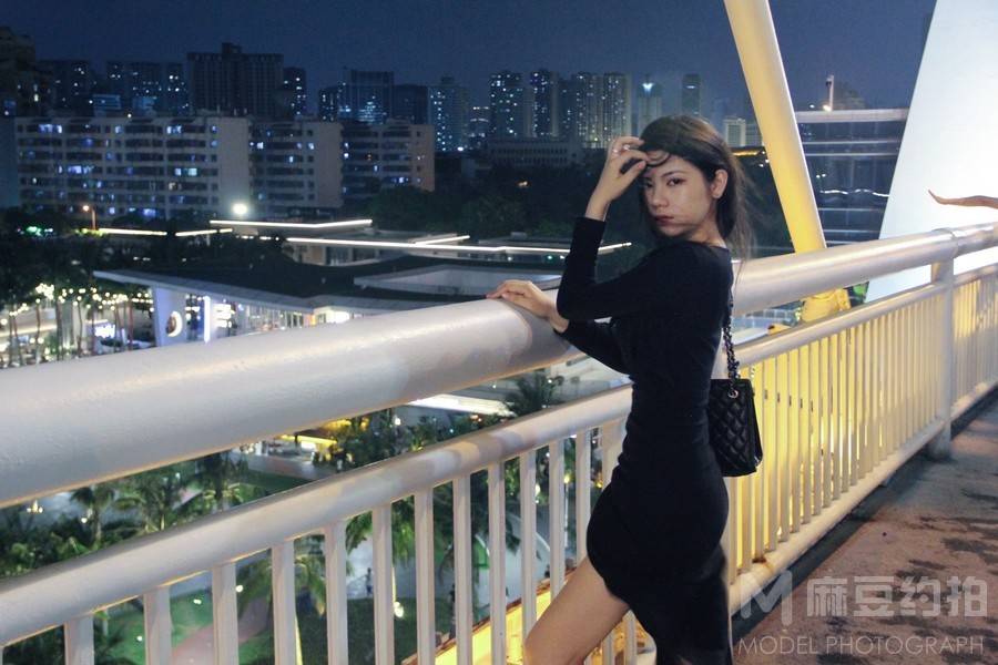 夜景模特