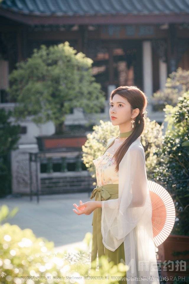汉服模特