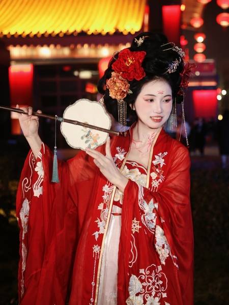 汉服模特